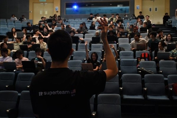 马来西亚博特拉大学英文授课吗？听不懂课程怎么办？